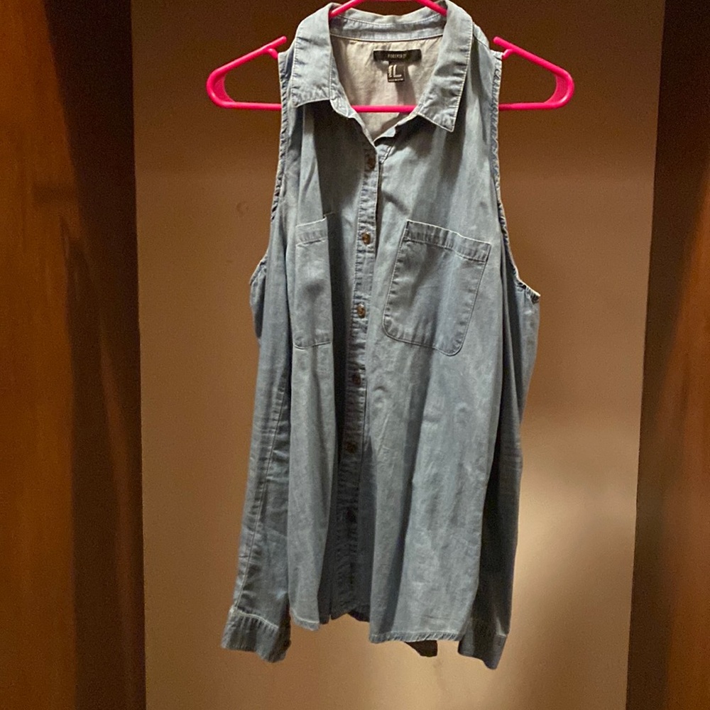 Forever 21 Cold Shoulder Denim Top in size Medium